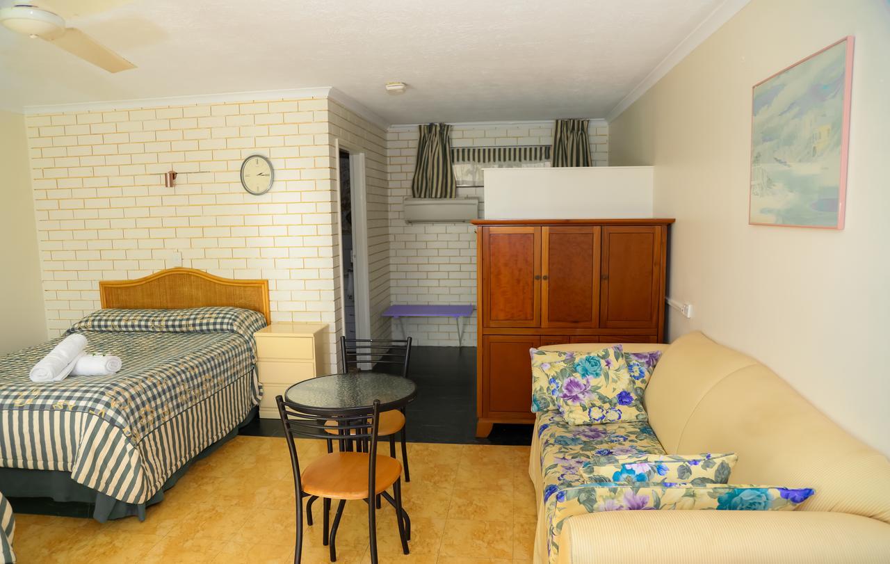 Queenslander Motel Gold Coast Exterior photo