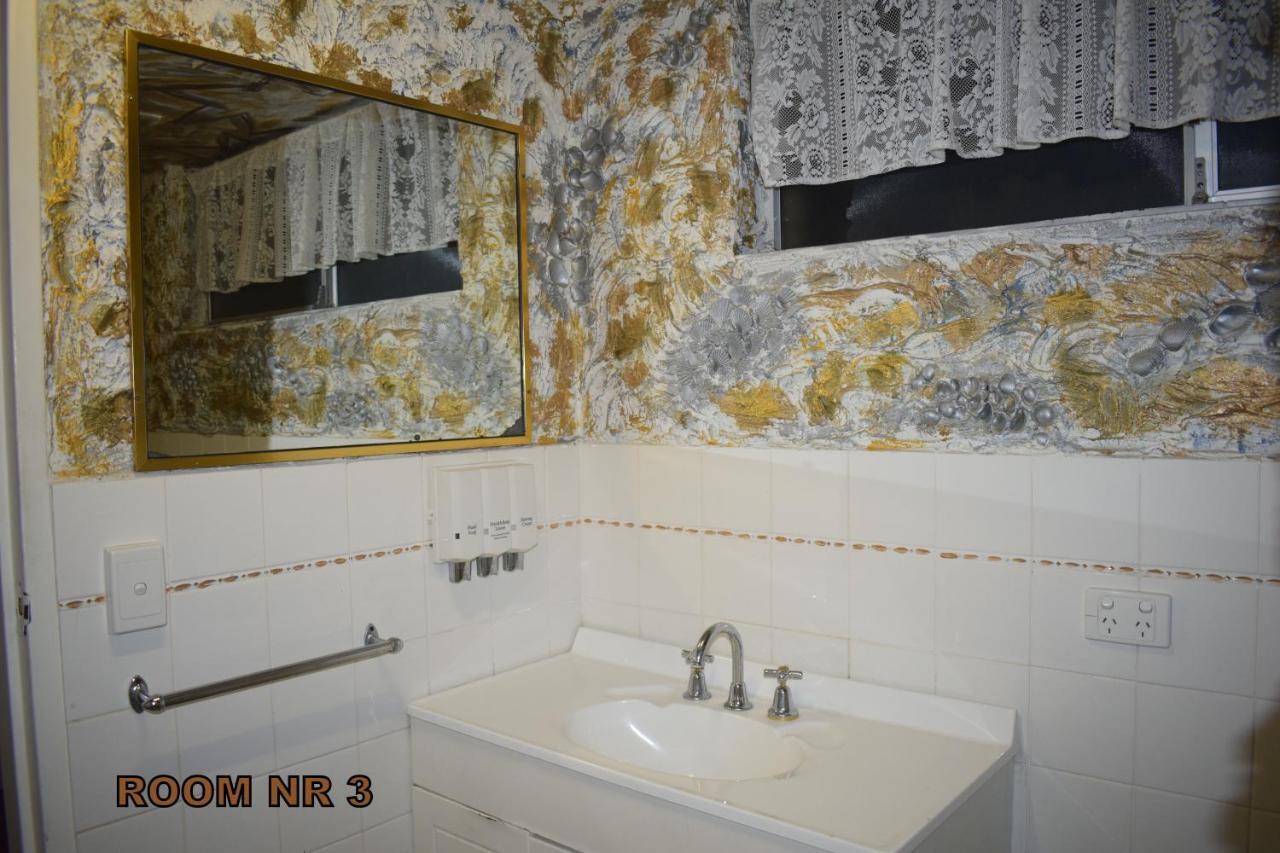 Queenslander Motel Gold Coast Exterior photo