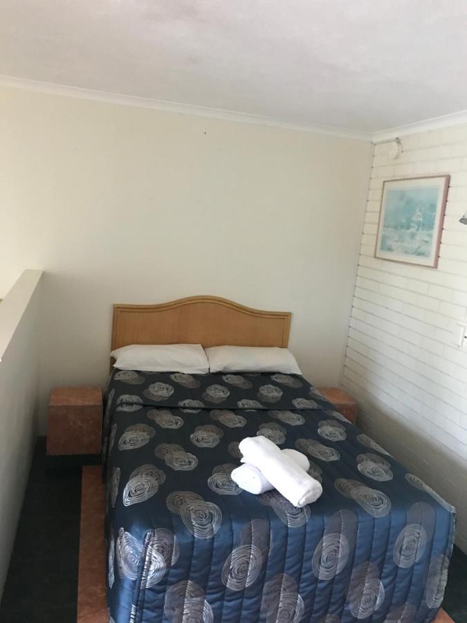 Queenslander Motel Gold Coast Exterior photo
